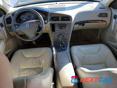 Zdjęcie 8 z 12 samochodu: 2004 VOLVO S60 VIN:YV1RS61T742316173 - miniatura