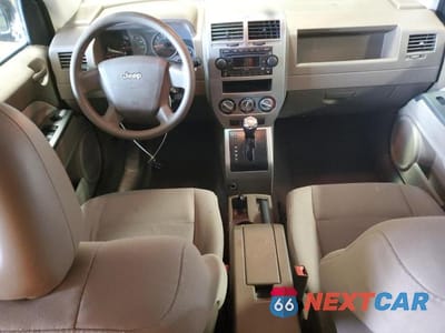 Zdjęcie 8 z 13 samochodu: 2007 JEEP COMPASS VIN:1J8FT47W37D118879 - miniatura