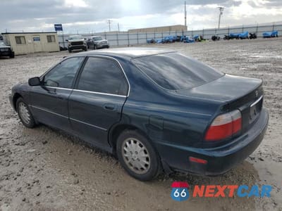 Drugie zdjęcie samochodu z przodu: 1997 HONDA ACCORD EX VIN:1HGCD5659VA081956 - miniatura