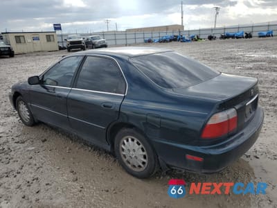 Drugie zdjęcie samochodu z przodu: 1997 HONDA ACCORD EX VIN:1HGCD5659VA081956 - miniatura