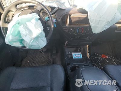 Zdjęcie 8 z 12 samochodu: 2004 TOYOTA TUNDRA DOUBLE CAB SR5 VIN:5TBDT44134S447940 - miniatura