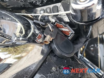 Zdjęcie 8 z 9 samochodu: 2017 HARLEY-DAVIDSON FLHTK ULTRA LIMITED VIN:1HD1KED18HB672448 - miniatura