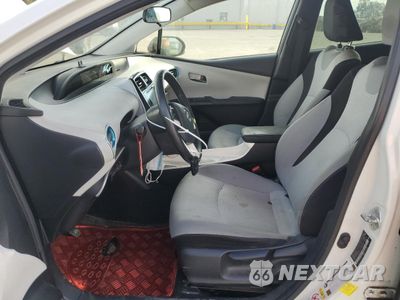 Zdjęcie 7 z 12 samochodu: 2017 TOYOTA PRIUS VIN:JTDKARFU7H3537656 - miniatura
