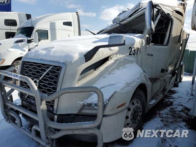 Zdjęcie 9 z 10 samochodu: 2023 VOLVO VNL SEMI TRUCK VIN:4V4NC9EH5PN624572 - miniatura