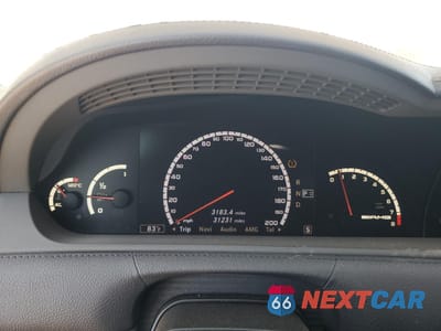 Zdjęcie 9 z 14 samochodu: 2008 MERCEDES-BENZ CL 63 AMG VIN:WDDEJ77X88A008907 - miniatura