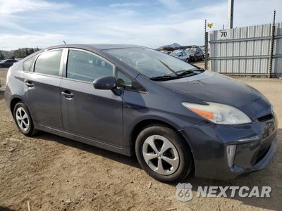 Czwarte zdjęcie samochodu z boku: 2013 TOYOTA PRIUS VIN:JTDKN3DU3D5575954 - miniatura