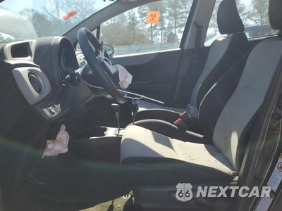 Zdjęcie 7 z 13 samochodu: 2013 TOYOTA YARIS VIN:JTDKTUD3XDD554429 - miniatura