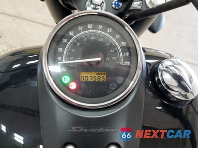 Zdjęcie 7 z 9 samochodu: 2015 HONDA VT750 C2B VIN:JH2RC5378FK501842 - miniatura