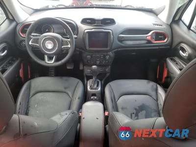 Zdjęcie 8 z 13 samochodu: 2023 JEEP RENEGADE TRAILHAWK VIN:ZACNJDC12PPP12025 - miniatura