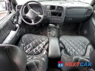 Zdjęcie 8 z 13 samochodu: 2000 GMC JIMMY VIN:1GKCS13W2Y2291635 - miniatura