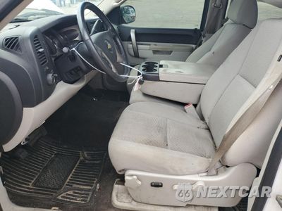 Zdjęcie 13 z 24 samochodu: 2011 CHEVROLET SILVERADO K1500 LT VIN:3GCPKSE32BG366502 - miniatura