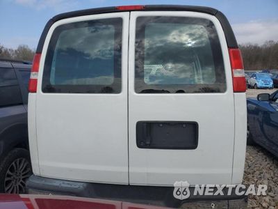 Zdjęcie 6 z 14 samochodu: 2021 CHEVROLET EXPRESS G2500 VIN:1GCWGAF71M1266921 - miniatura