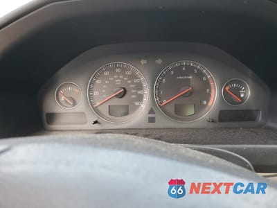 Zdjęcie 9 z 13 samochodu: 2005 VOLVO S60 2.5T VIN:YV1RS592452475644 - miniatura