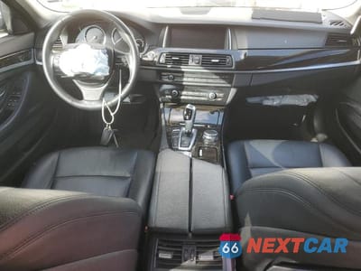 Zdjęcie 8 z 12 samochodu: 2015 BMW 535 XI VIN:WBA5B3C55FD544419 - miniatura