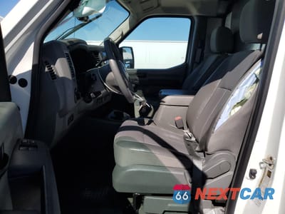 Zdjęcie 7 z 16 samochodu: 2020 NISSAN NV 2500 S VIN:1N6BF0KY7LN809090 - miniatura