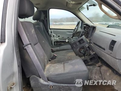 Zdjęcie 10 z 12 samochodu: 2011 CHEVROLET SILVERADO K2500 HEAVY DUTY VIN:1GC0KVCG4BZ413862 - miniatura