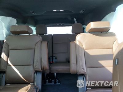 Zdjęcie 10 z 15 samochodu: 2021 CHEVROLET SUBURBAN K1500 HIGH COUNTRY VIN:1GNSKGKL6MR168642 - miniatura