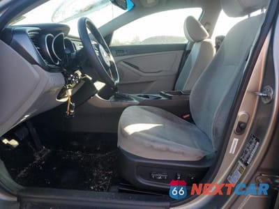 Zdjęcie 7 z 12 samochodu: 2015 KIA OPTIMA LX VIN:5XXGM4A73FG407503 - miniatura