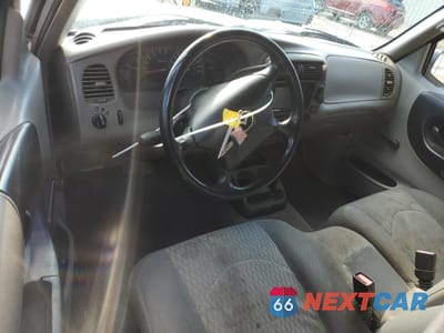 Zdjęcie 8 z 12 samochodu: 2002 MAZDA B3000 CAB PLUS VIN:4F4YR16U72TM16130 - miniatura
