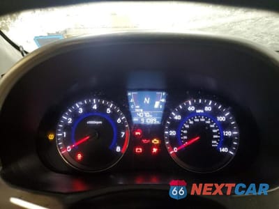 Zdjęcie 9 z 12 samochodu: 2013 HYUNDAI ACCENT GLS VIN:KMHCT4AE6DU487334 - miniatura