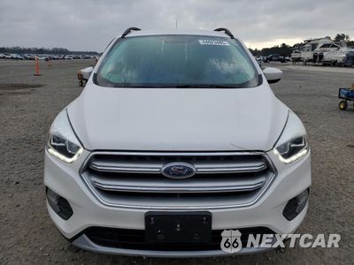 Piąte zdjęcie samochodu w środku: 2017 FORD ESCAPE SE VIN:1FMCU0GD4HUC18307 - miniatura