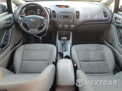 Zdjęcie 8 z 12 samochodu: 2016 KIA FORTE LX VIN:KNAFK4A60G5487404 - miniatura