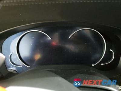 Zdjęcie 9 z 13 samochodu: 2019 BMW M5 VIN:WBSJF0C51KB447768 - miniatura