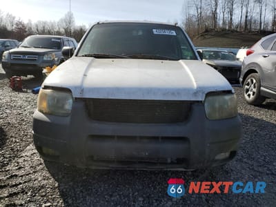 Piąte zdjęcie samochodu w środku: 2003 FORD ESCAPE XLT VIN:1FMYU03153KC15034 - miniatura