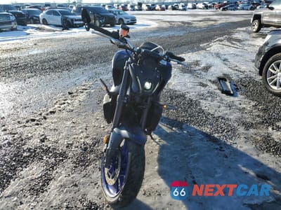 Drugie zdjęcie samochodu z przodu: 2023 YAMAHA MT09 VIN:JYARN71E1PA003789 - miniatura
