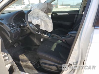 Zdjęcie 7 z 12 samochodu: 2017 NISSAN SENTRA S VIN:3N1AB7AP7HY206343 - miniatura