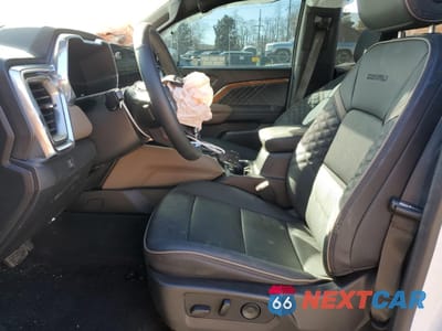 Zdjęcie 7 z 15 samochodu: 2024 GMC CANYON DENALI VIN:1GTP6FEK7R1261773 - miniatura
