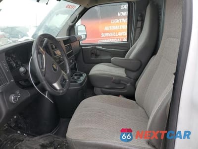 Zdjęcie 7 z 13 samochodu: 2014 CHEV EXPRESS G1500 VIN:1GCSGAFX9E1145683 - miniatura
