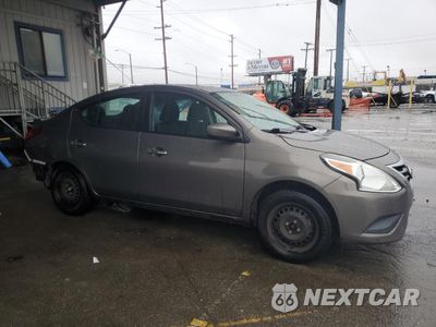 Czwarte zdjęcie samochodu z boku: 2015 NISSAN VERSA S VIN:3N1CN7AP2FL918060 - miniatura