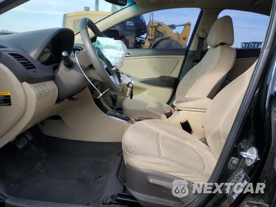 Zdjęcie 7 z 15 samochodu: 2013 HYUNDAI ACCENT GLS VIN:KMHCU4AE1DU435638 - miniatura