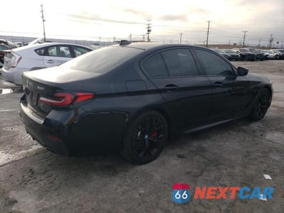 Trzecie zdjęcie samochodu z tyłu: 2022 BMW 540 I VIN:WBA53BJ06NCJ88856 - miniatura