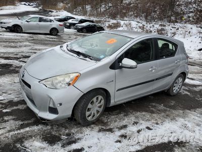 2013 TOYOTA PRIUS C JTDKDTB32D1549687 - główne zdjęcie licytacji z USA - miniatura