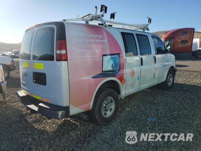 Trzecie zdjęcie samochodu z tyłu: 2014 CHEVROLET EXPRESS G2500 VIN:1GCWGFCA8E1158780 - miniatura