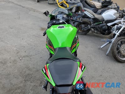 Zdjęcie 6 z 10 samochodu: 2024 KAWASAKI ZX636 K VIN:JKBZXJJ18RA005685 - miniatura