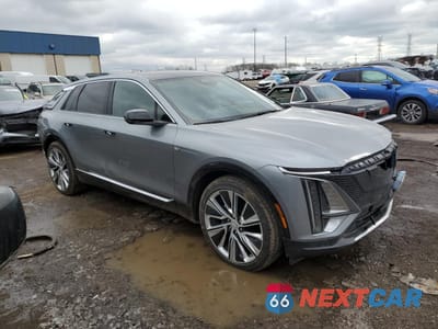 Czwarte zdjęcie samochodu z boku: 2024 CADILLAC LYRIQ LUXURY VIN:1GYKPSRL6RZ136357 - miniatura