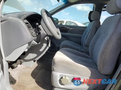 Zdjęcie 7 z 15 samochodu: 1999 TOYOTA SIENNA LE VIN:4T3ZF13C1XU151498 - miniatura