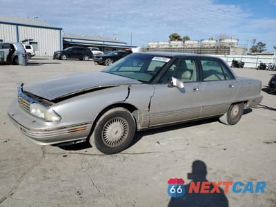 1996 OLDSMOBILE 98 REGENCY ELITE 1G3CX52K9T4311539 - główne zdjęcie licytacji z USA - miniatura