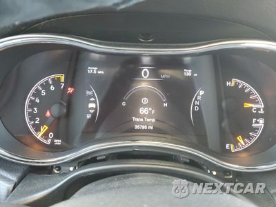 Zdjęcie 9 z 17 samochodu: 2019 JEEP GRAND CHEROKEE LAREDO VIN:1C4RJEAG7KC778701 - miniatura