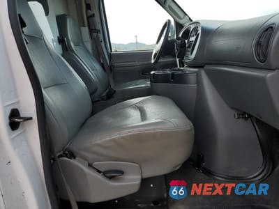 Zdjęcie 10 z 12 samochodu: 2007 FORD ECONOLINE E350 SUPER DUTY CUTAWAY VAN VIN:1FDSE35LX7DA29356 - miniatura