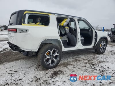 Trzecie zdjęcie samochodu z tyłu: 2023 RIVIAN R1S ADVENTURE VIN:7PDSGABA1PN017282 - miniatura