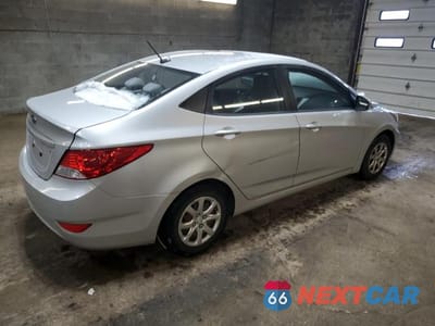 Trzecie zdjęcie samochodu z tyłu: 2013 HYUNDAI ACCENT GLS VIN:KMHCT4AE6DU487334 - miniatura