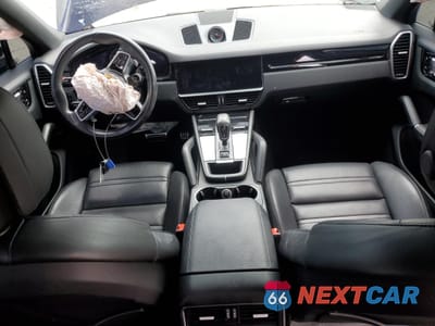 Zdjęcie 8 z 13 samochodu: 2021 PORSCHE CAYENNE S COUPE VIN:WP1BB2AY1MDA46100 - miniatura