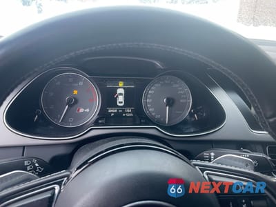 Zdjęcie 8 z 10 samochodu: 2013 AUDI S4 PREMIUM VIN:WAUFGCFL0DA230238 - miniatura