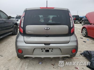 Zdjęcie 6 z 13 samochodu: 2019 KIA SOUL + VIN:KNDJP3A52K7660935 - miniatura