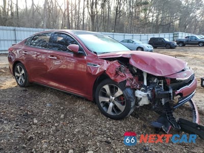 Czwarte zdjęcie samochodu z boku: 2018 KIA OPTIMA SX VIN:5XXGW4L24JG204964 - miniatura