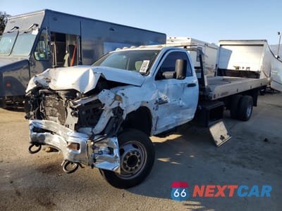 2014 RAM 5500 3C7WRNDLXEG300393 - główne zdjęcie licytacji z USA - miniatura